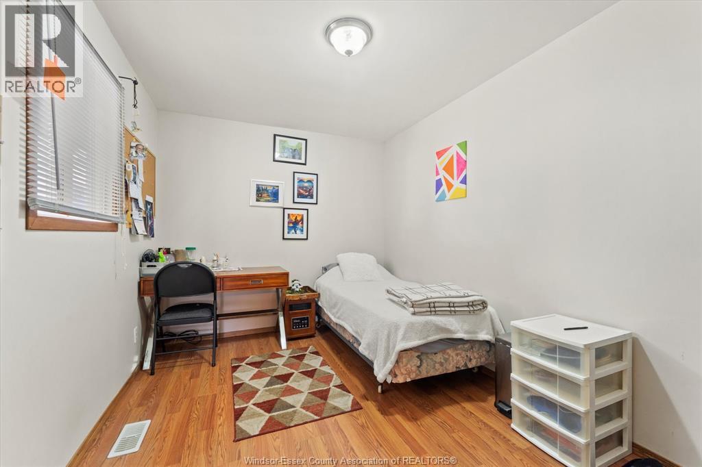 14 CEDAR CRESCENT - 25