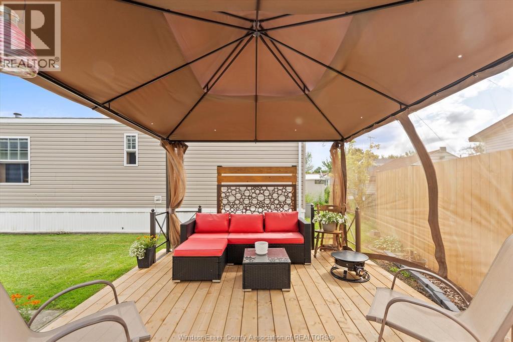 14 CEDAR CRESCENT - 9