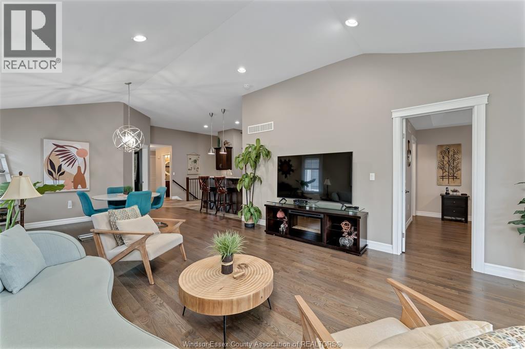 1172 ALLIANCE STREET - 19