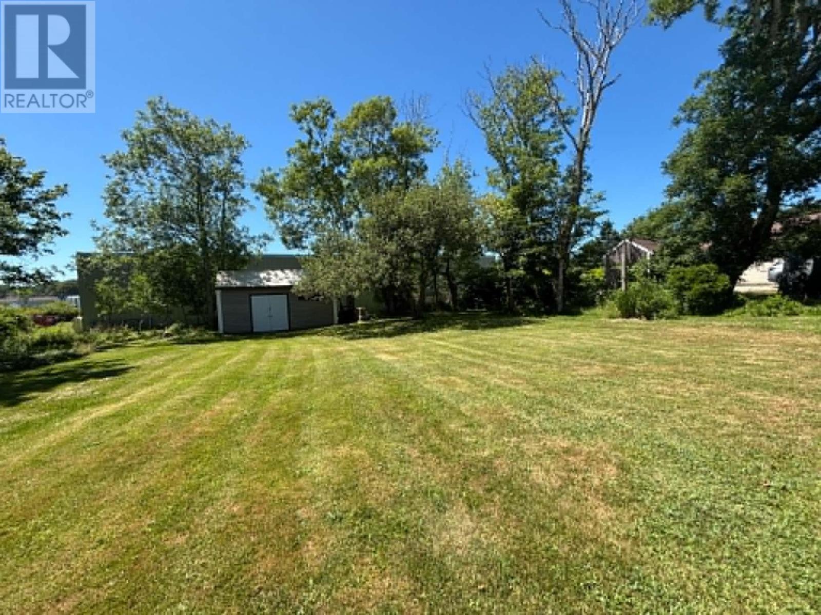 34 Clements Avenue - 40