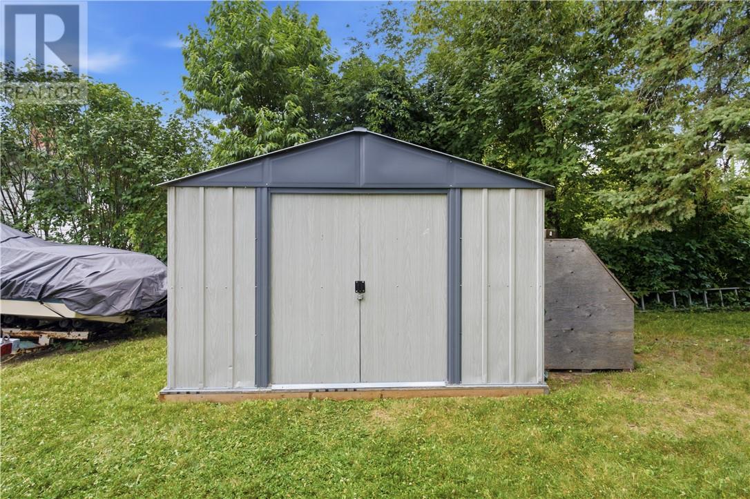 1288 Lansing Avenue - 33