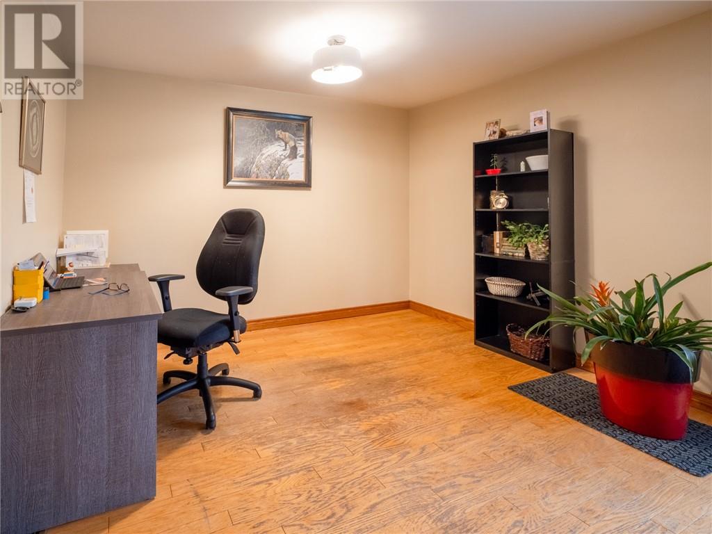 12 Michael's Bay Road - Image 26