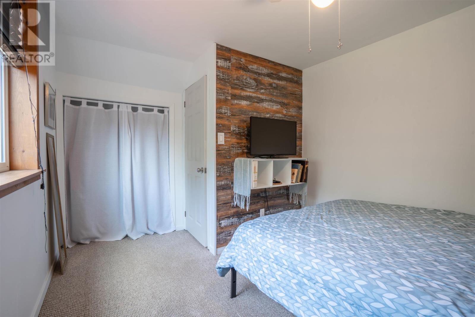 296 Old Garden River RD - 26