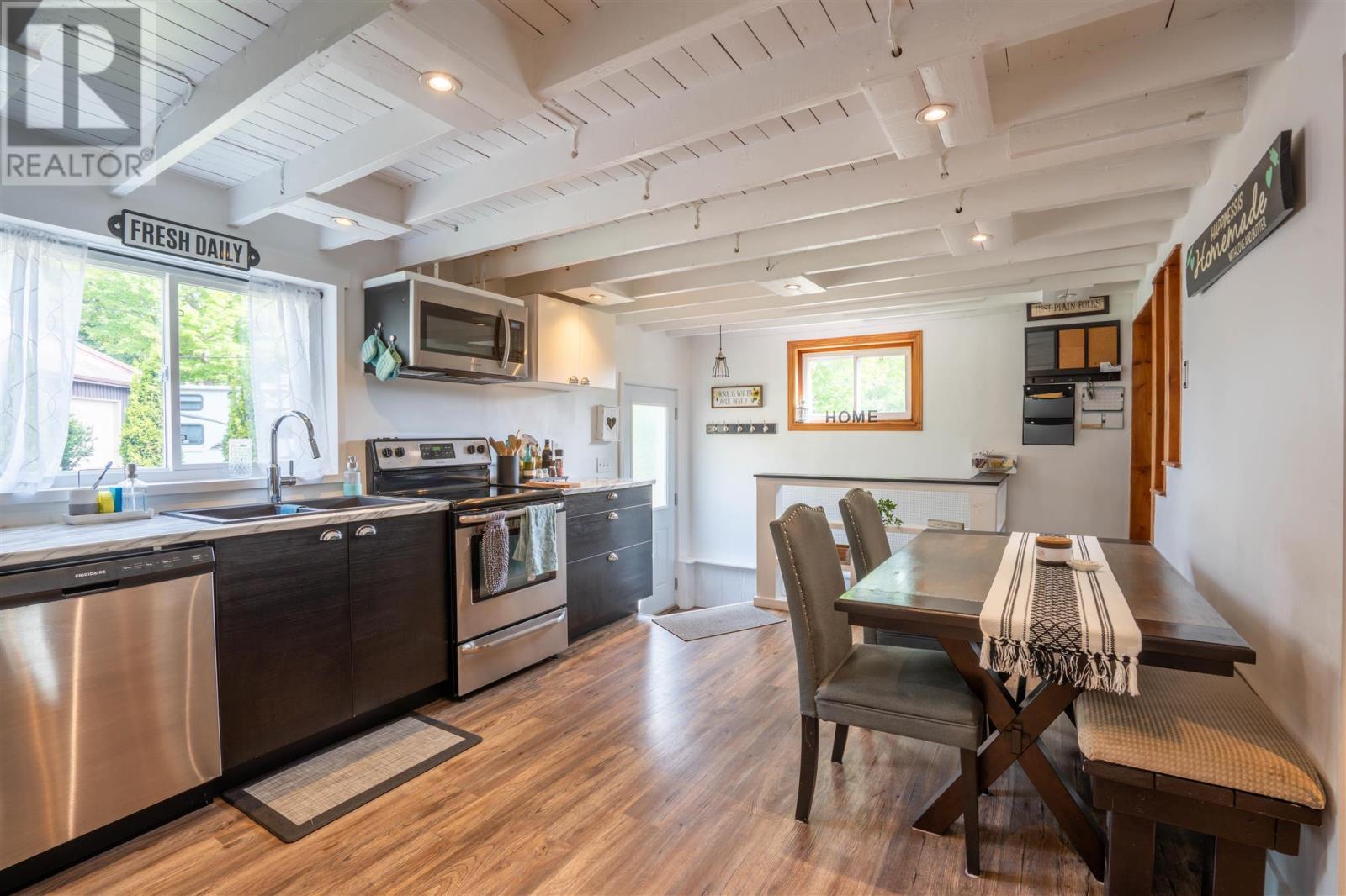 296 Old Garden River RD - 8