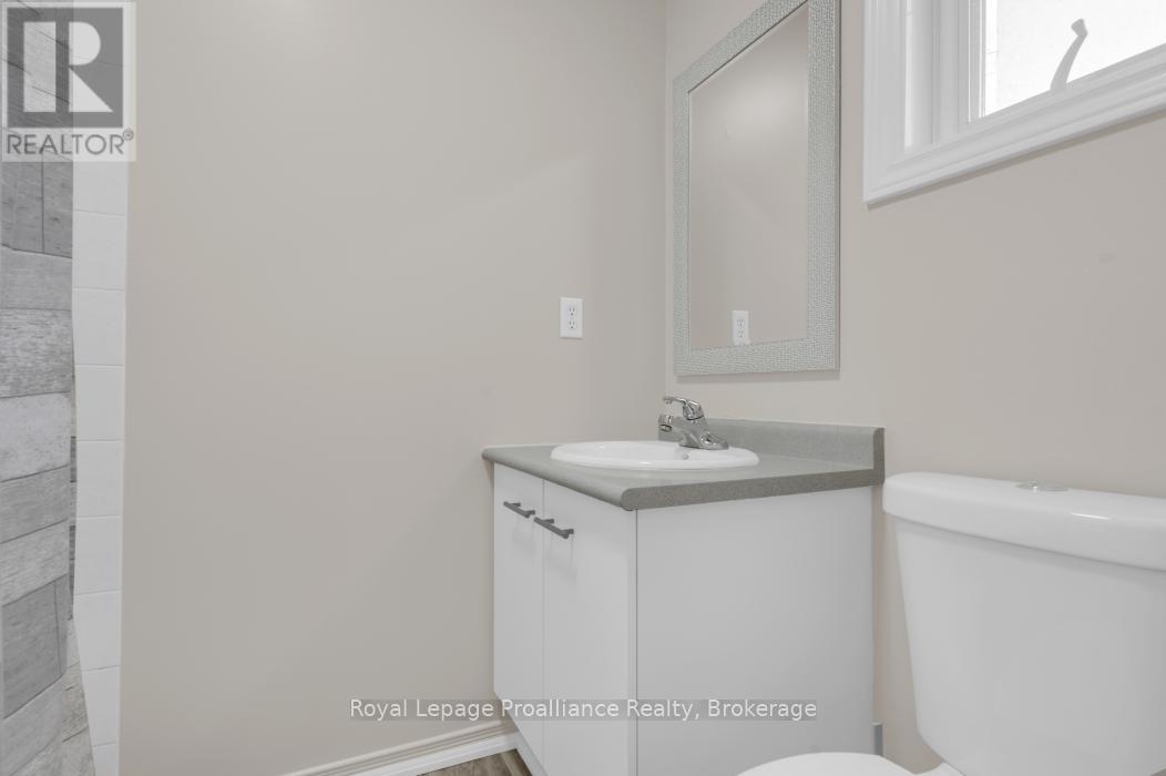 #16 9 PROGRESS AVENUE - 21