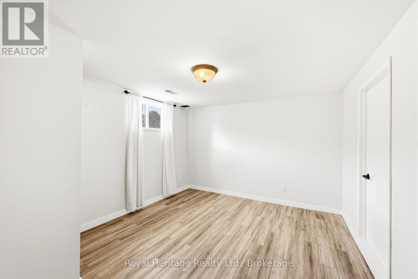 4 THORNLEA ROAD - Image 26