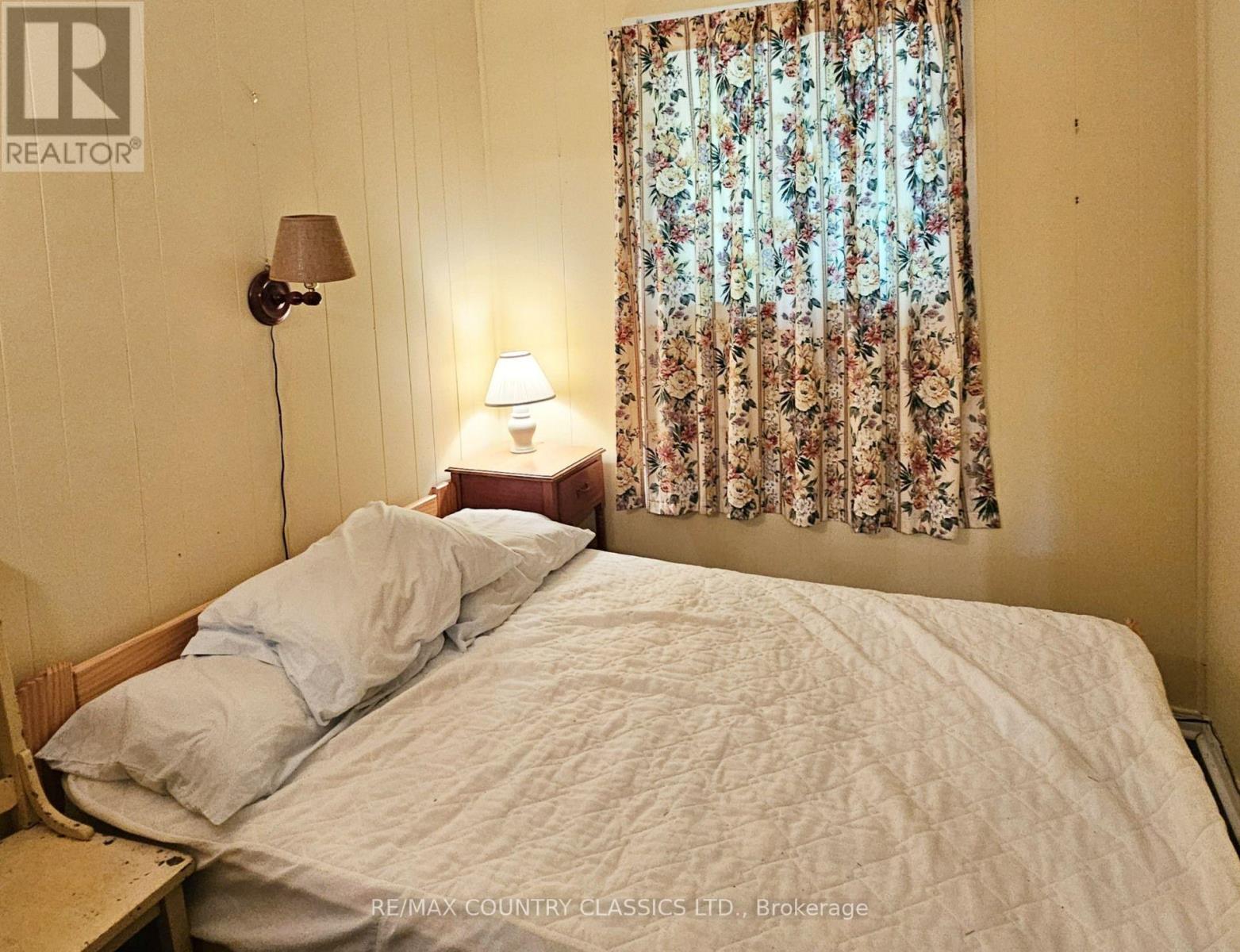474A SPECTACLE LAKE ROAD - 16