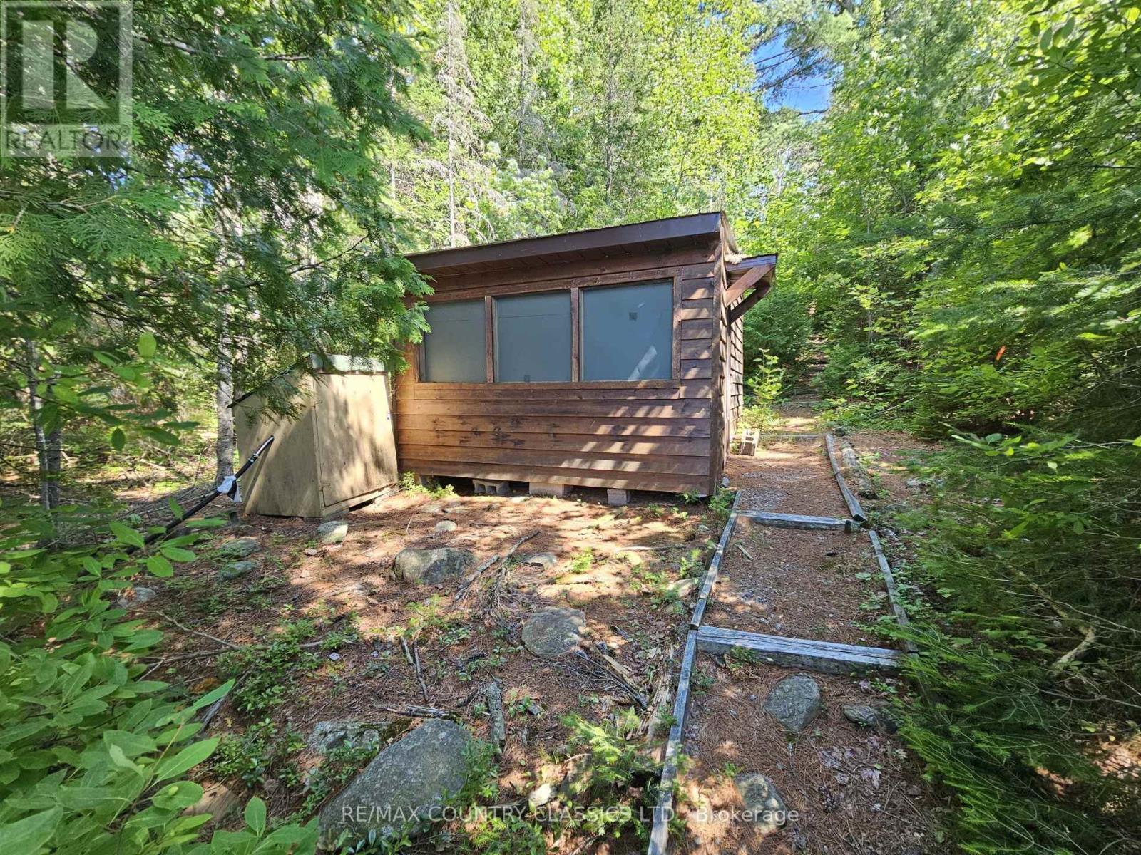474A SPECTACLE LAKE ROAD - 20
