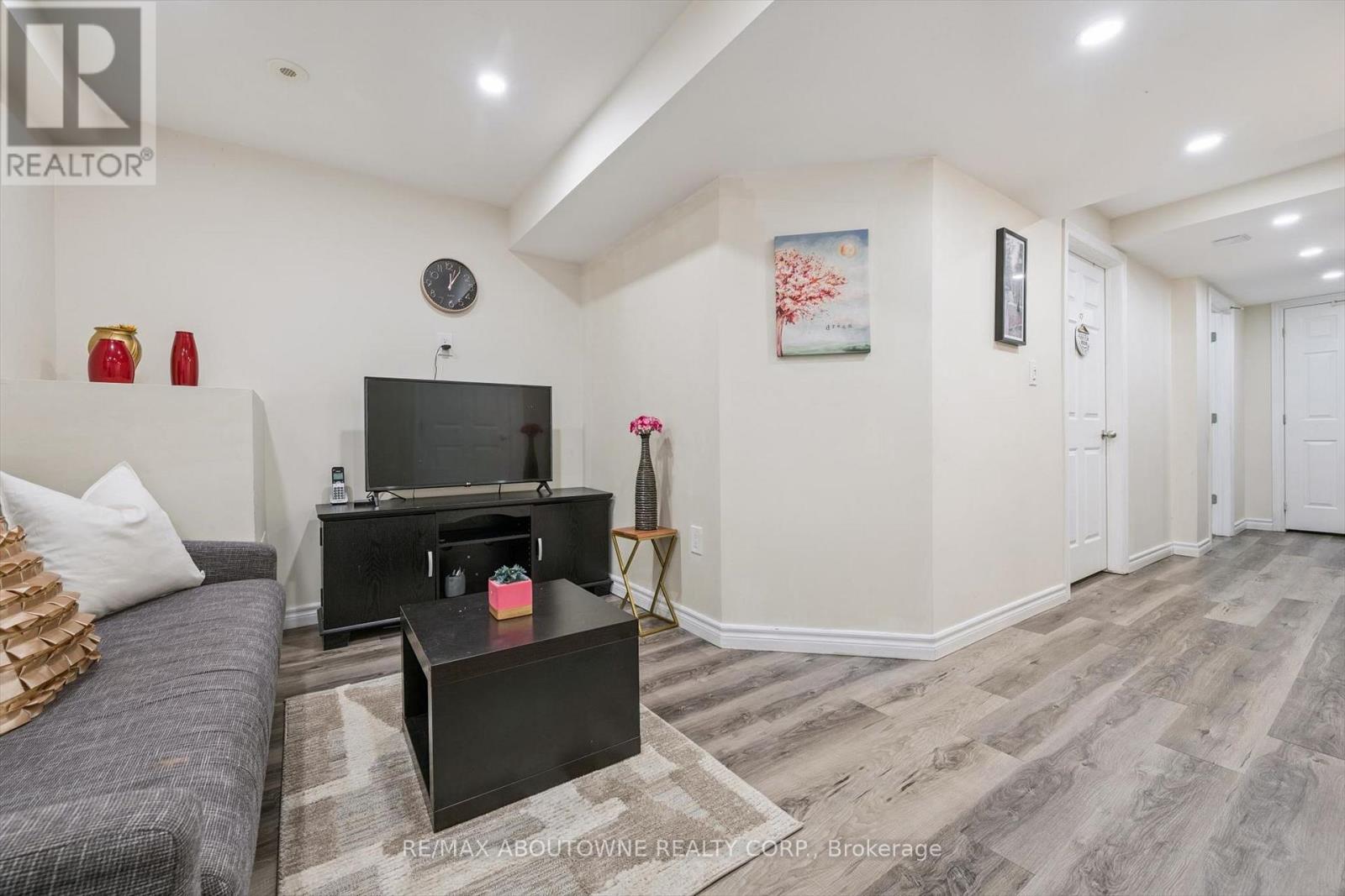 36 VAN FLEET TERRACE - 29