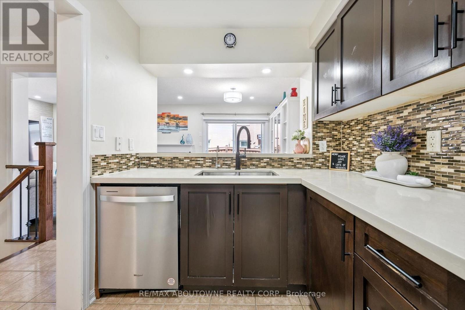 36 VAN FLEET TERRACE - 14