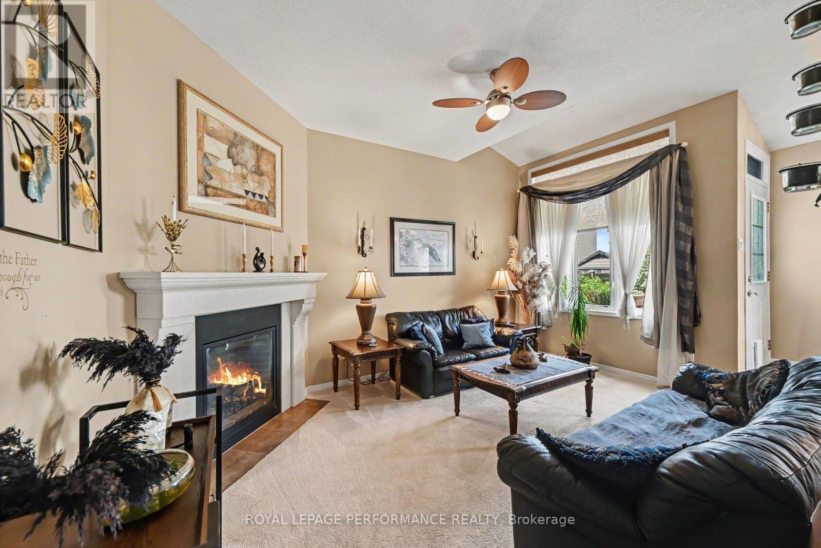 2202 CLENDENAN CRESCENT - 11