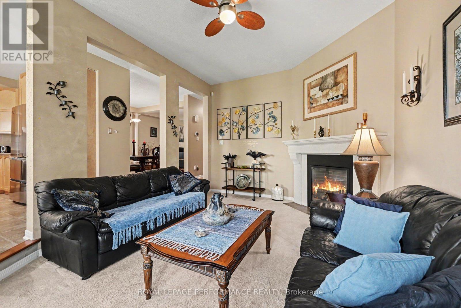 2202 CLENDENAN CRESCENT - 12