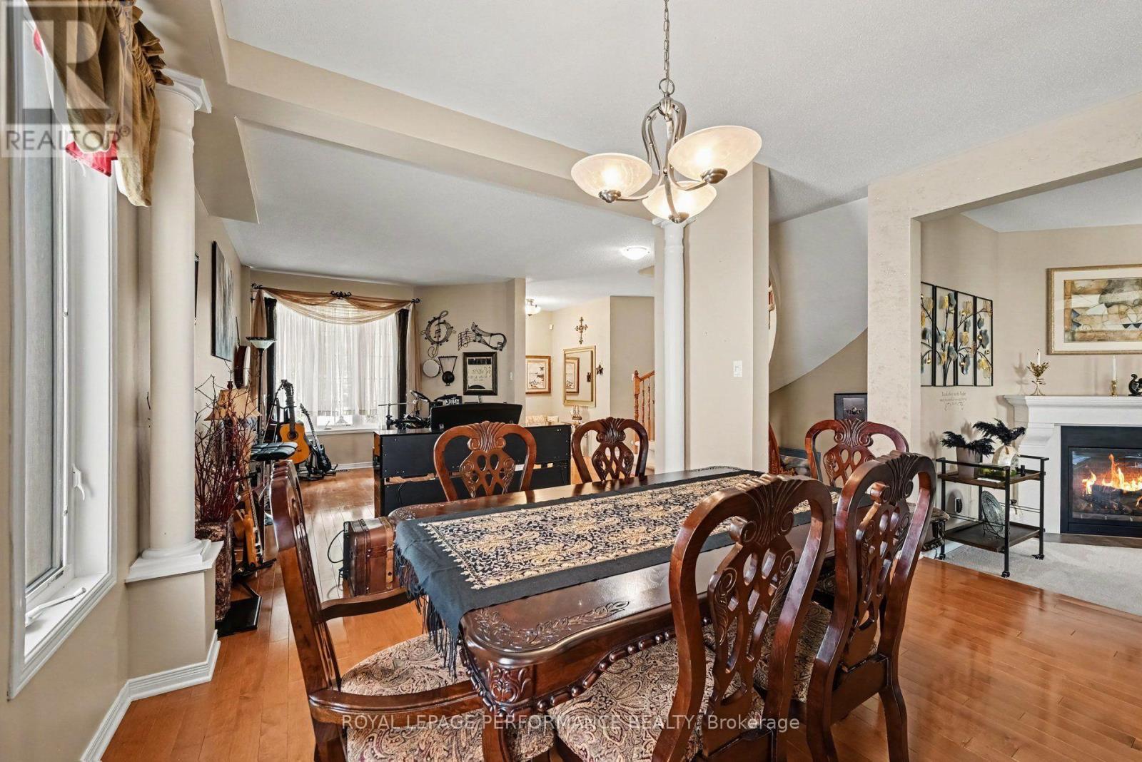 2202 CLENDENAN CRESCENT - 15