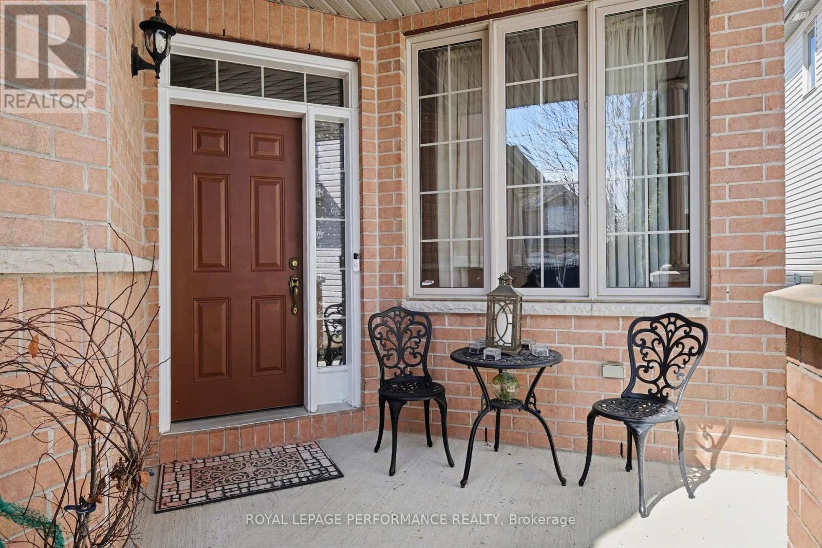 2202 CLENDENAN CRESCENT - 5
