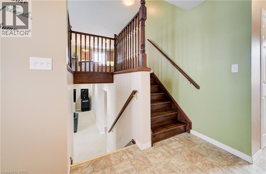 460 KING Street E - 5