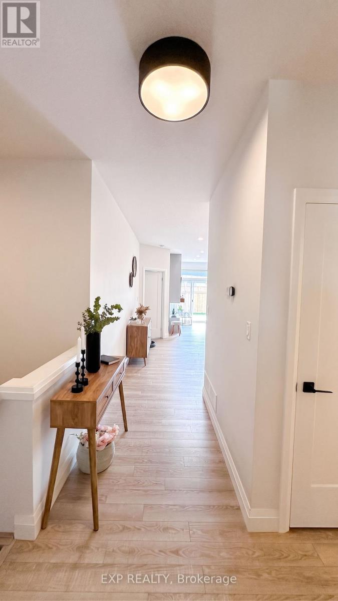 6 EVYLEAN COURT - 8