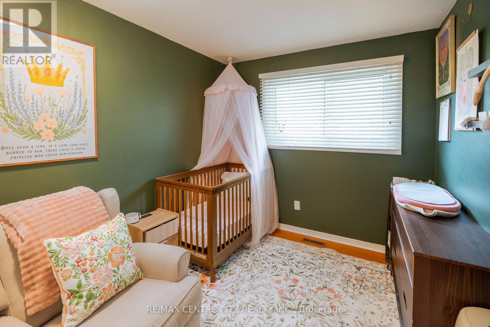 366 HUDSON DRIVE - 16