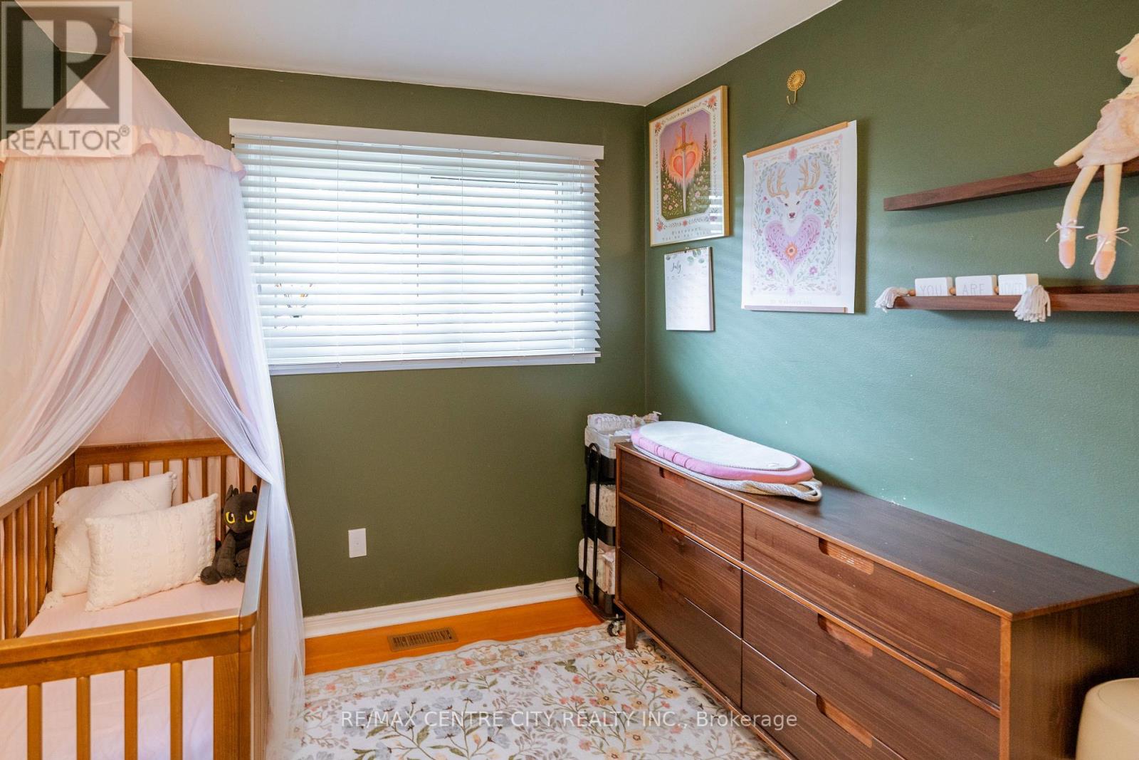366 HUDSON DRIVE - 18