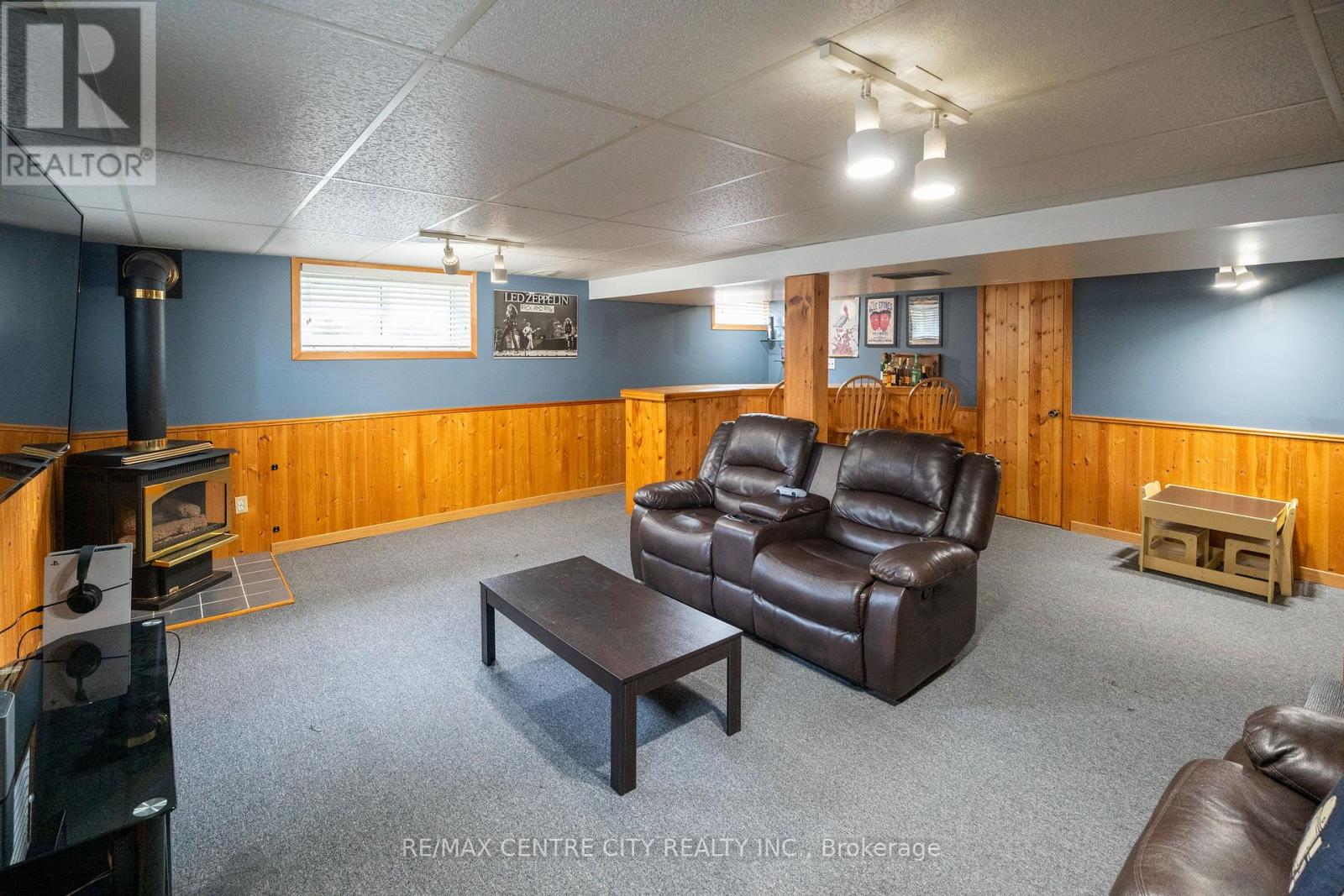 366 HUDSON DRIVE - 29
