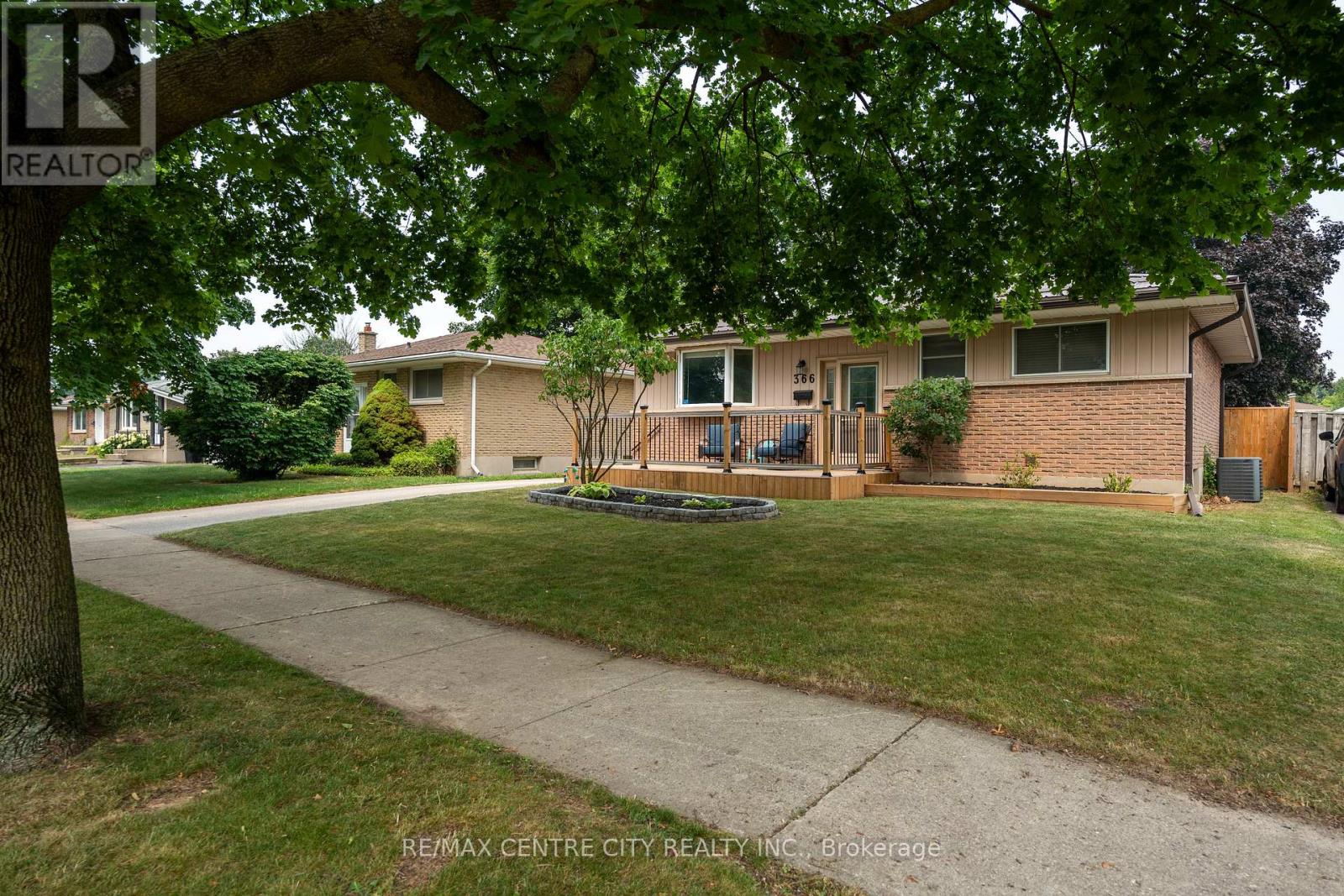 366 HUDSON DRIVE - Image 3