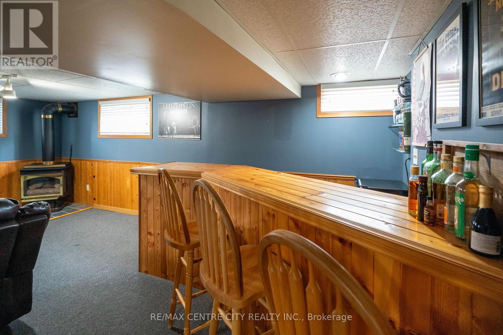 366 HUDSON DRIVE - 32