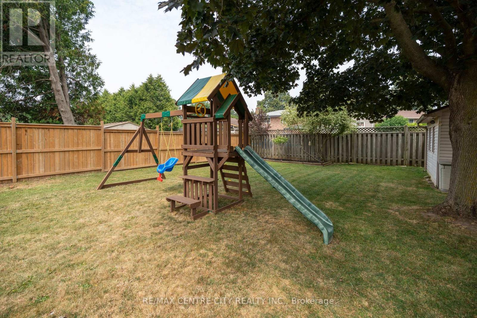 366 HUDSON DRIVE - 43