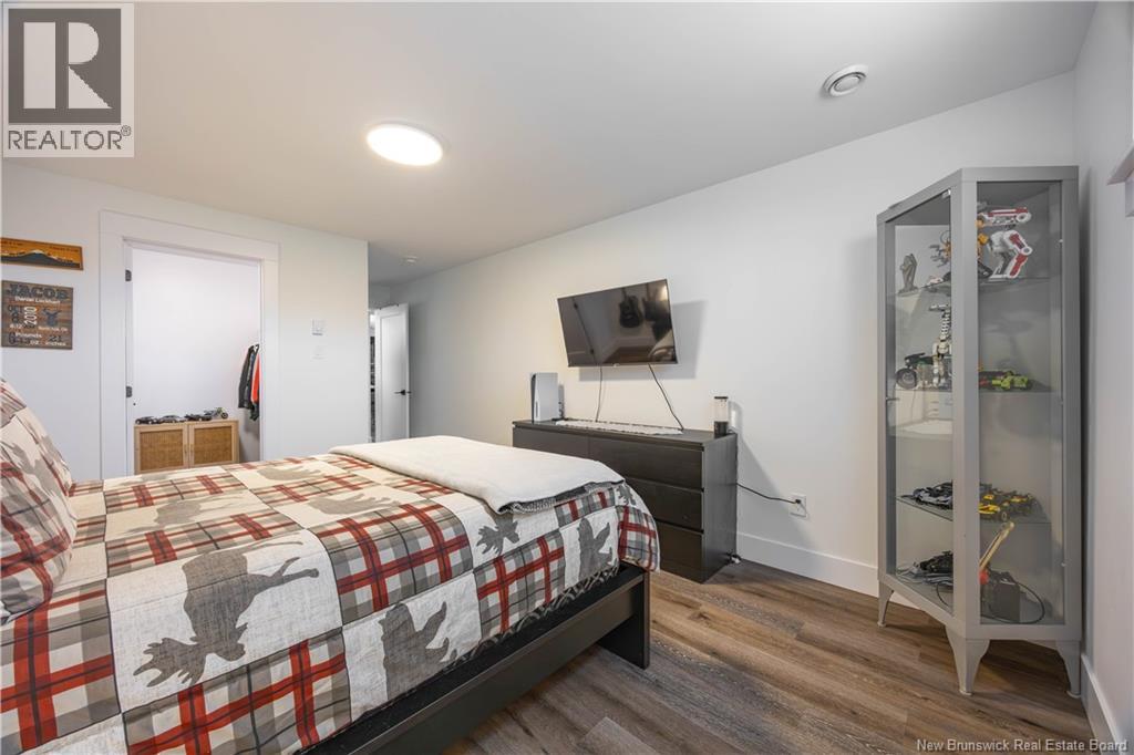 25 Merlin Drive - 25