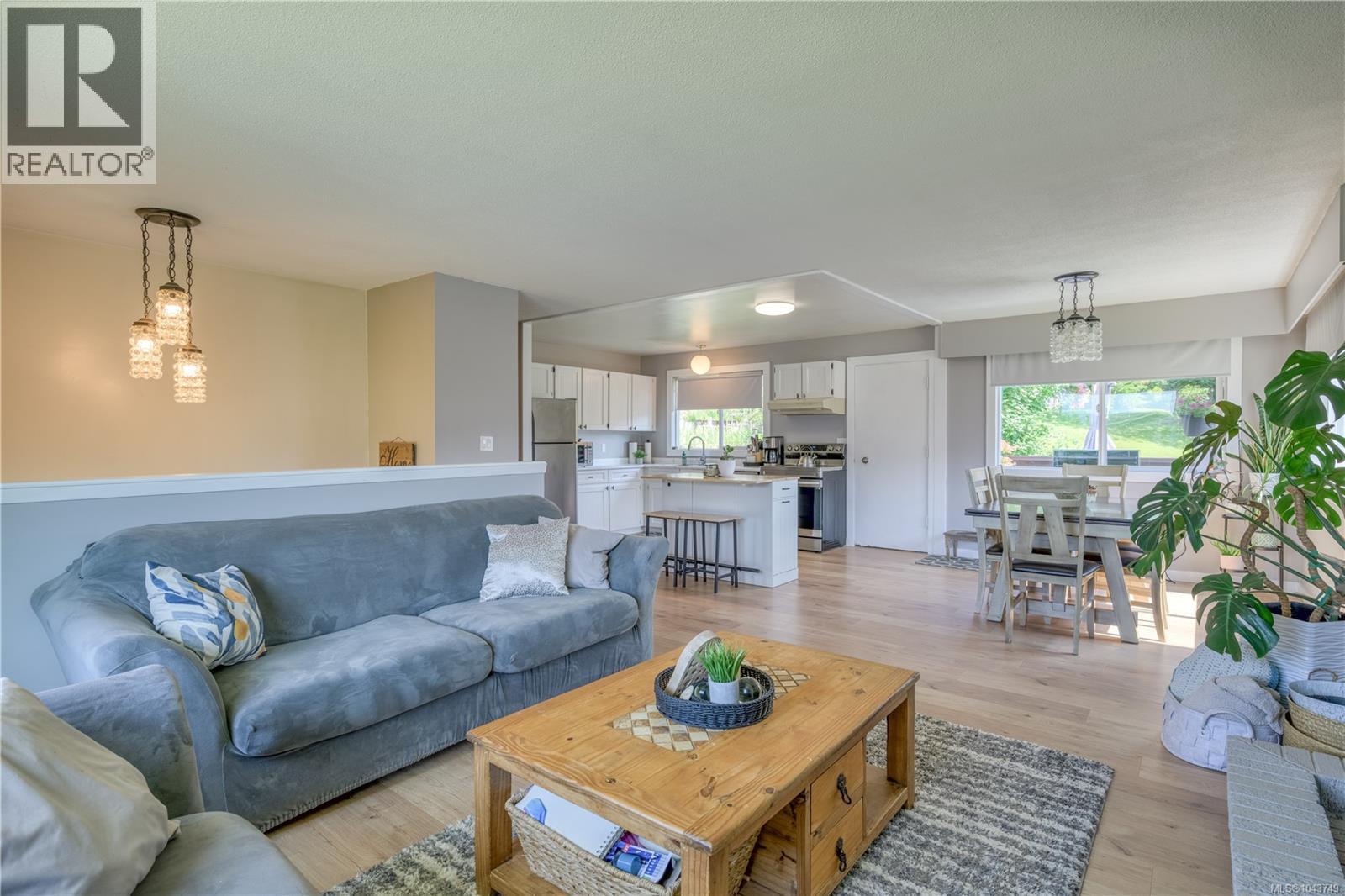 978 Rupert Ave - 13