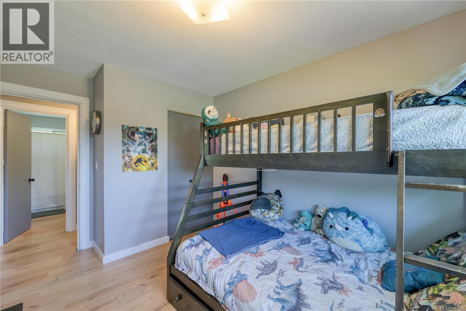 978 Rupert Ave - 22