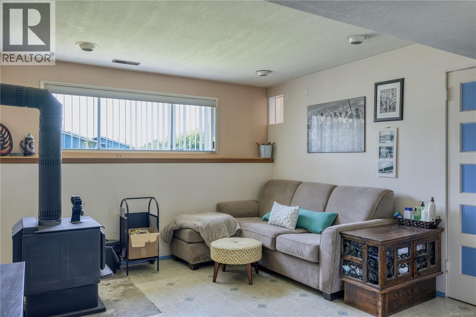 978 Rupert Ave - 25