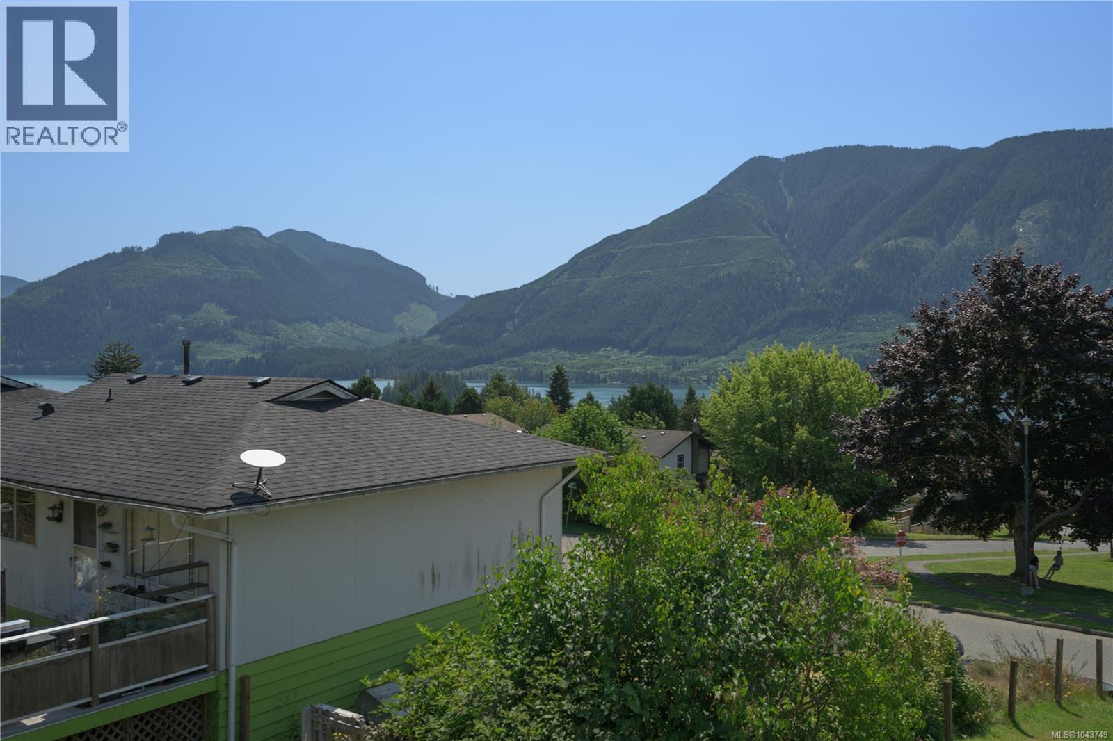978 Rupert Ave - 32