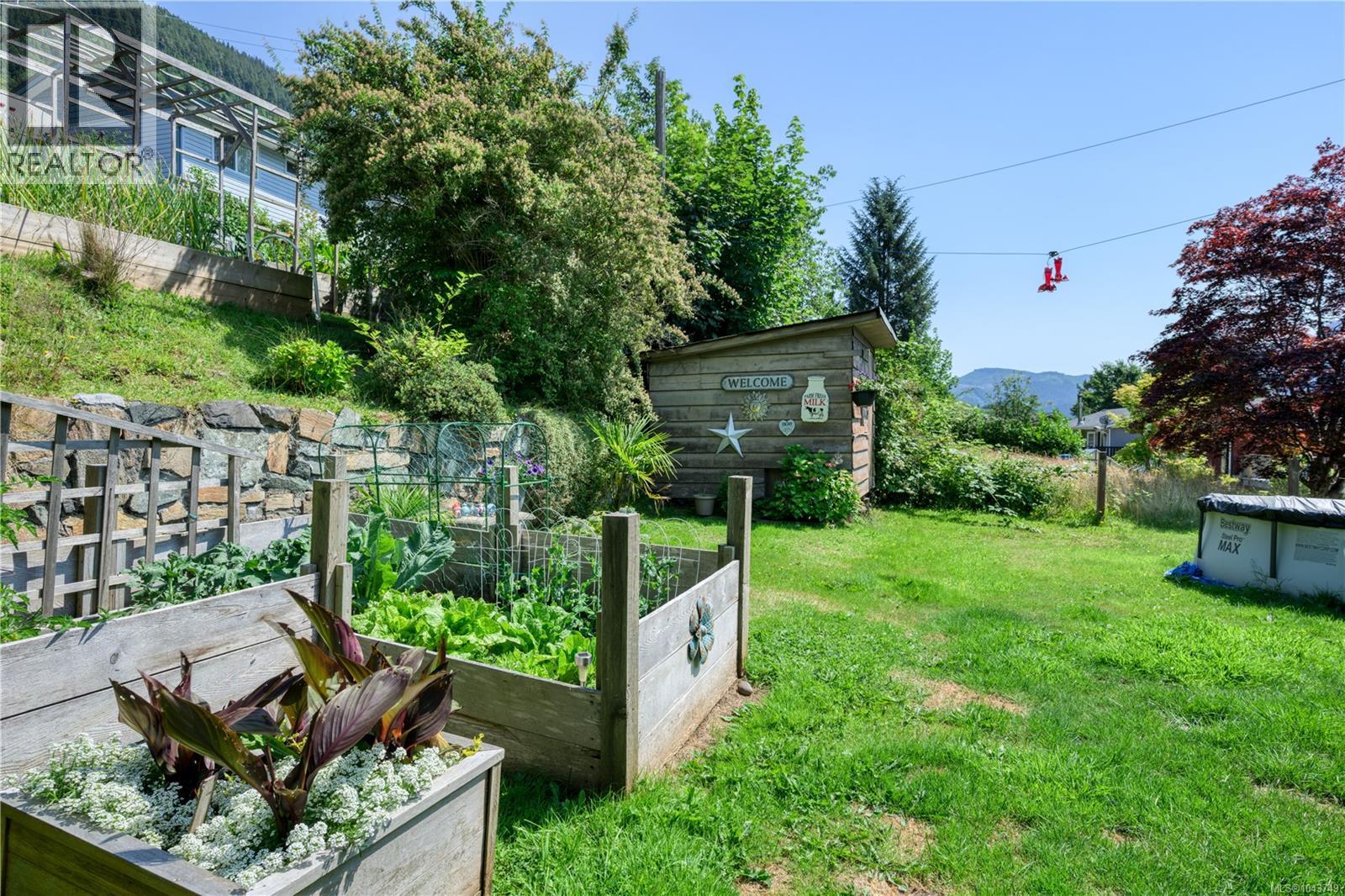 978 Rupert Ave - 35