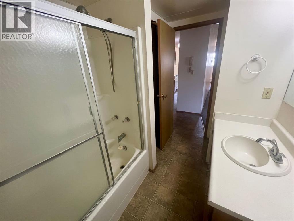 #204 5502 58A Street - 13