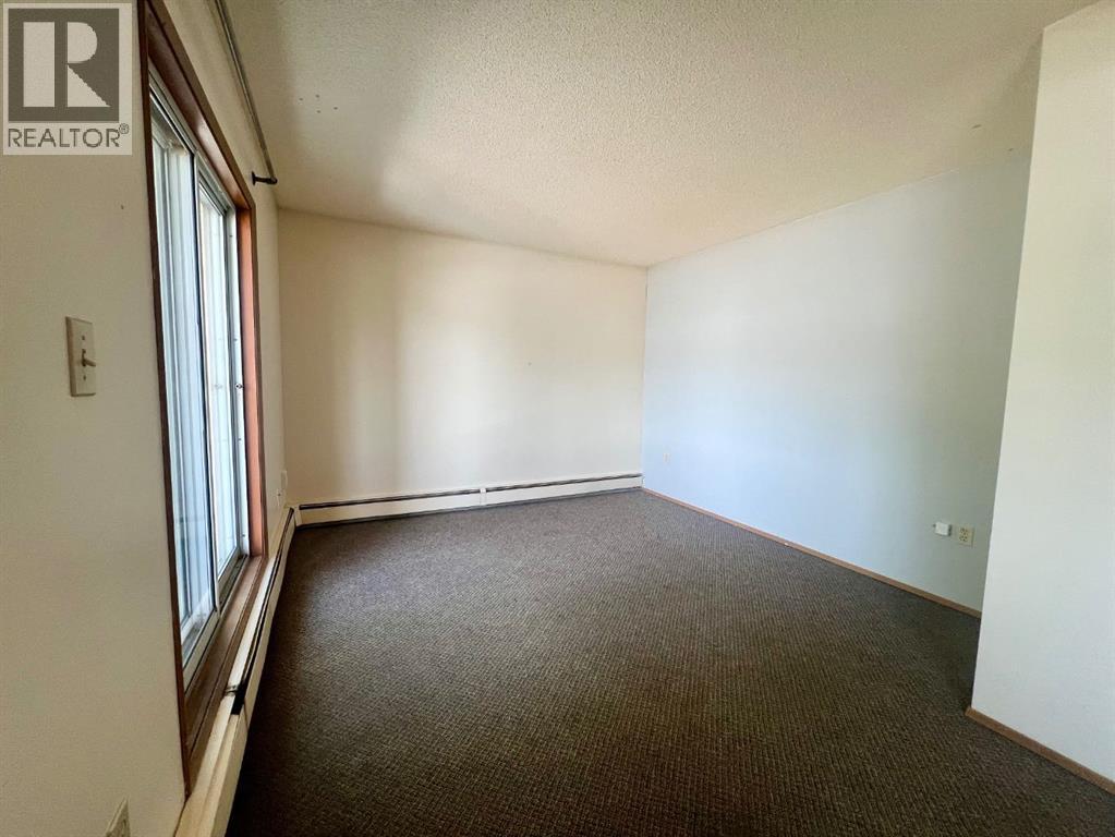 #204 5502 58A Street - 5