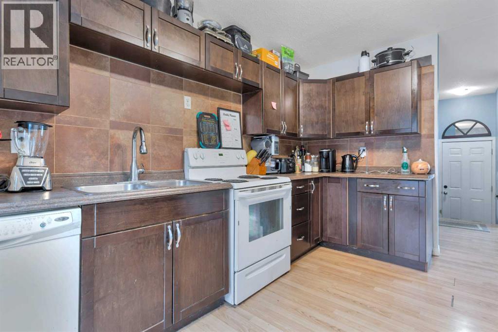 32 Otterbury Avenue - 12