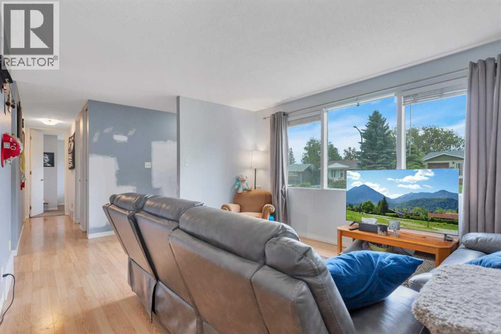 32 Otterbury Avenue - 6