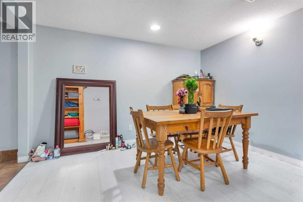 32 Otterbury Avenue - 31
