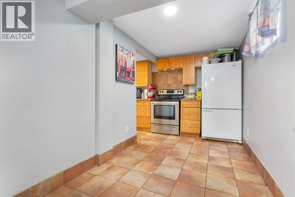 32 Otterbury Avenue - 35