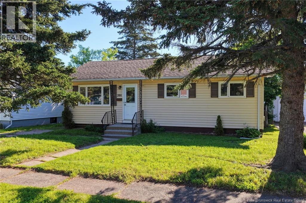 201 Sumner Avenue - 2