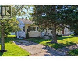 201 Sumner Avenue, photo 3
