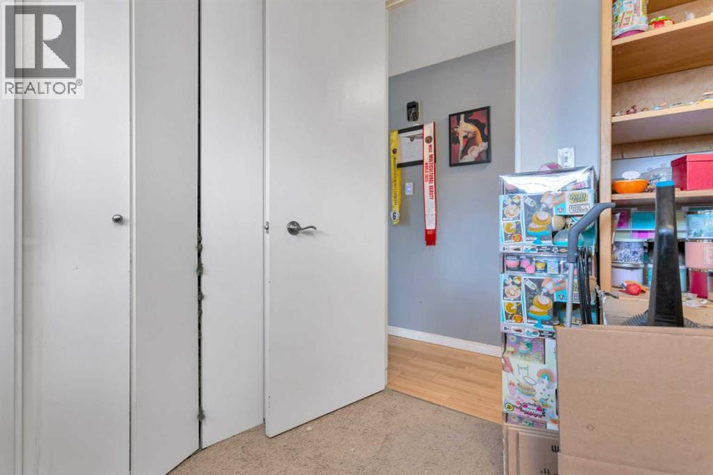 32 Otterbury Avenue - 24