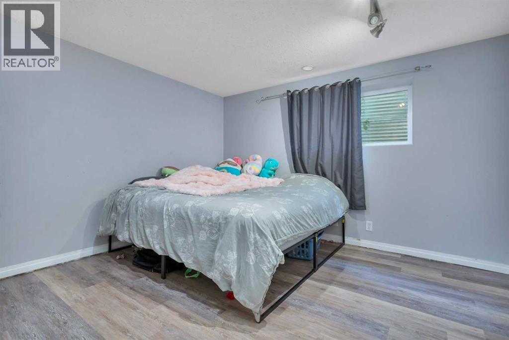 32 Otterbury Avenue - 40