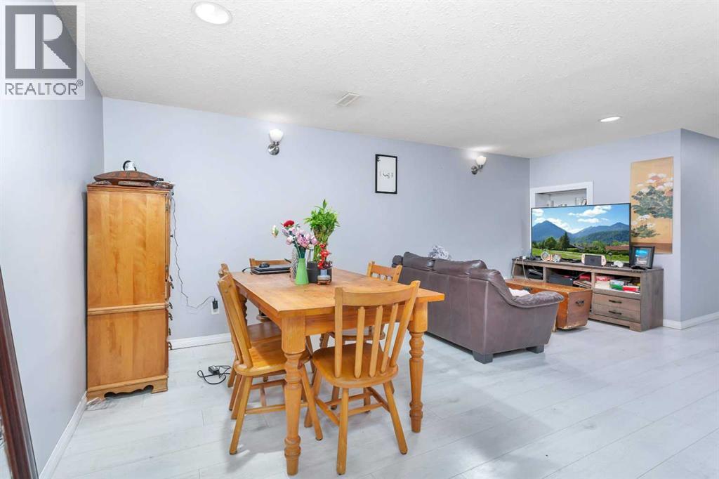 32 Otterbury Avenue - 34