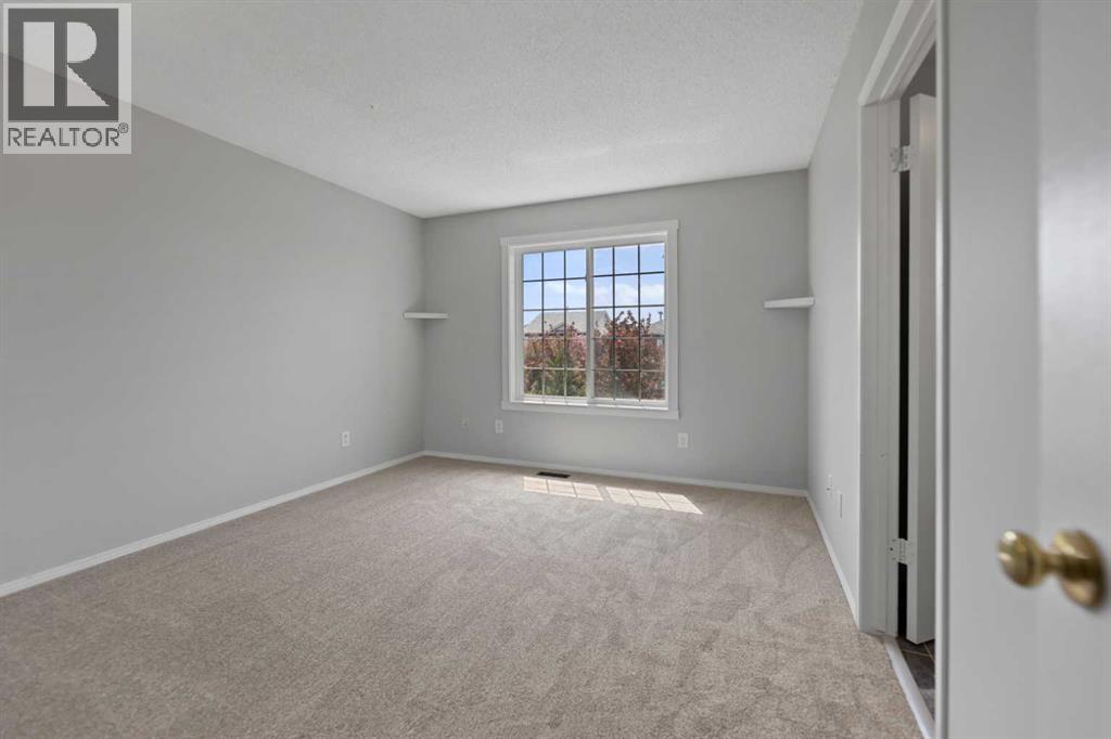 42 River Rock Road SE - 23
