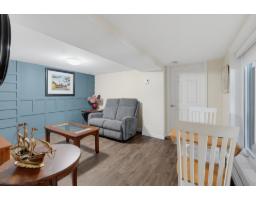 395 Ch. De La Montagne, Val Des Monts, QC J8N1B5 Photo 22