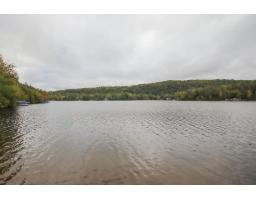 395 Ch. De La Montagne, Val Des Monts, QC J8N1B5 Photo 45
