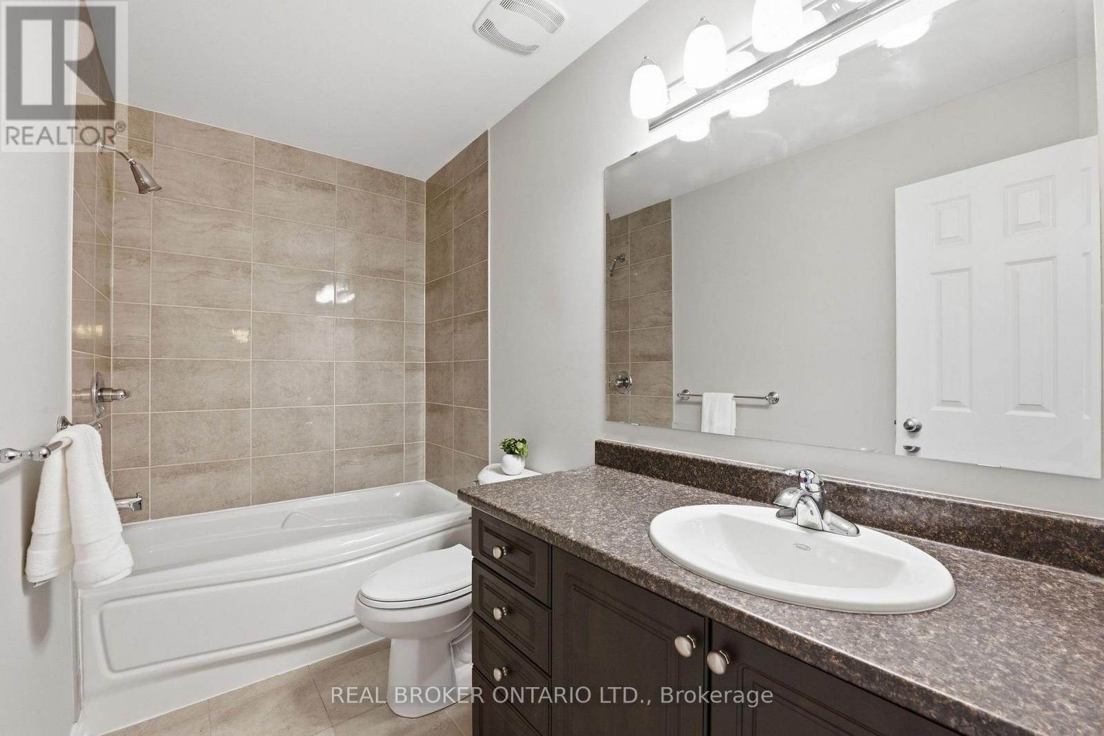 607 PETRICHOR CRESCENT - Image 24
