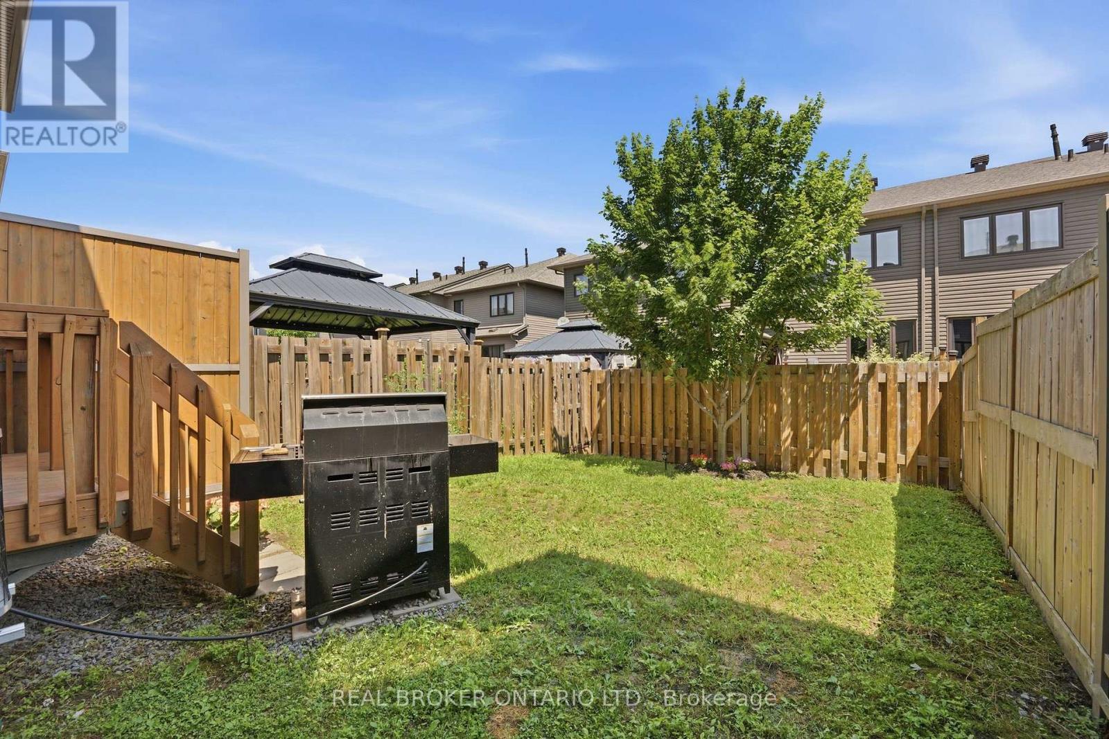 607 PETRICHOR CRESCENT - Image 32