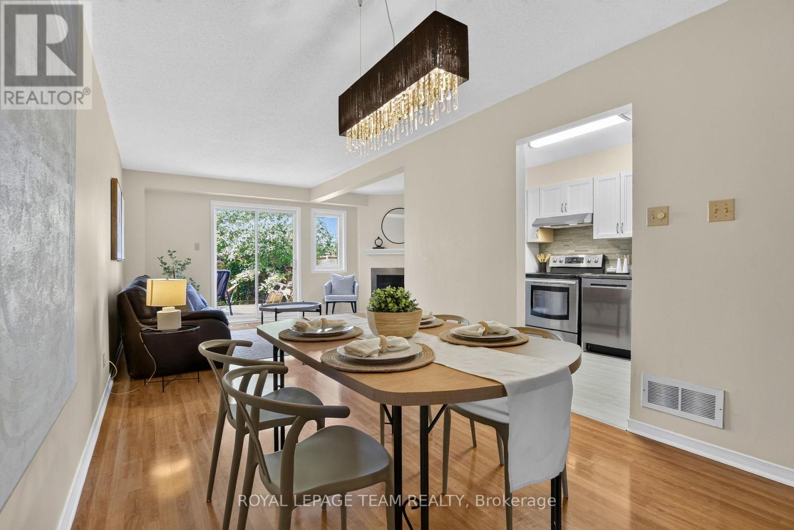 65 WOODPARK WAY - 17