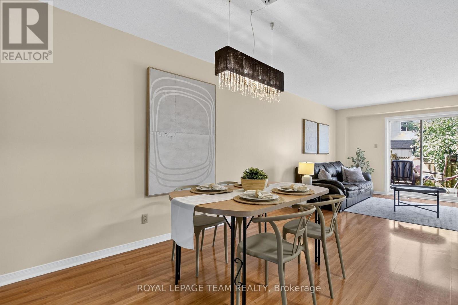 65 WOODPARK WAY - 18